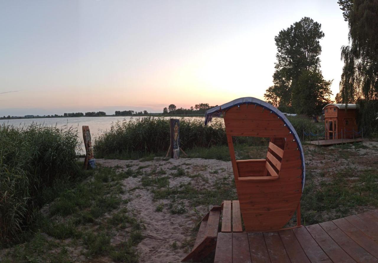 Camping Rogowo Mrzeżyno Exteriér fotografie