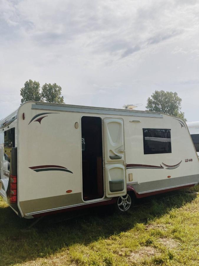 Camping Rogowo Mrzeżyno Exteriér fotografie